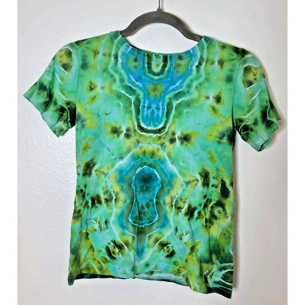 Life is Good Youth Large Tie Dye Short Sleeve 100% Cotton Vibrant T-Shirt
